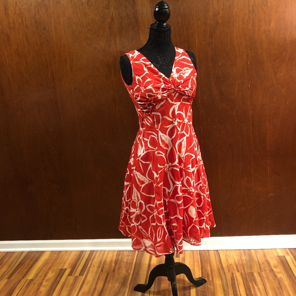 Jones New York v neck red coral dress